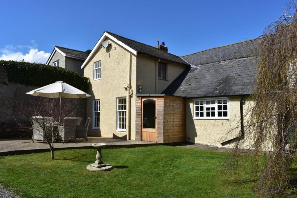 Cross Keys Cottage Holiday Let Bishop's Castle Buitenkant foto