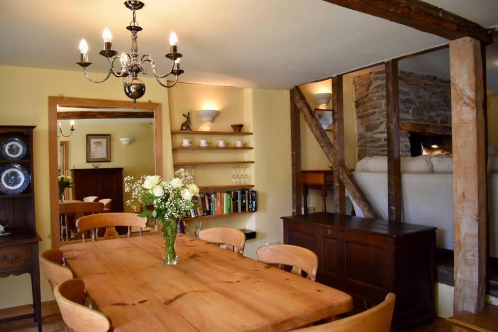 Cross Keys Cottage Holiday Let Bishop's Castle Buitenkant foto