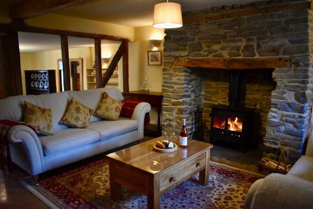 Cross Keys Cottage Holiday Let Bishop's Castle Buitenkant foto